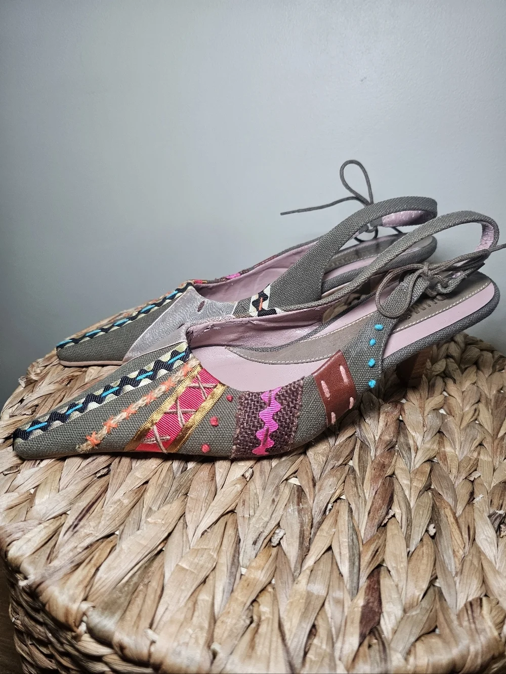 Dumond Patchwork Slingback Heels Size 8 Boho Y2K Embroidered Pointed Toe